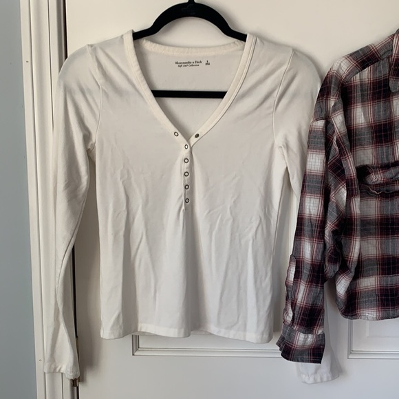 2 Abercrombie & Fitch Soft A & F Collection Tops - Picture 3 of 6